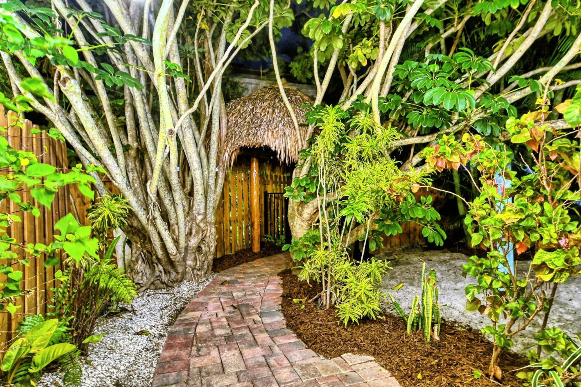 Siesta Key Palms Resort Point O'Rocks Екстер'єр фото